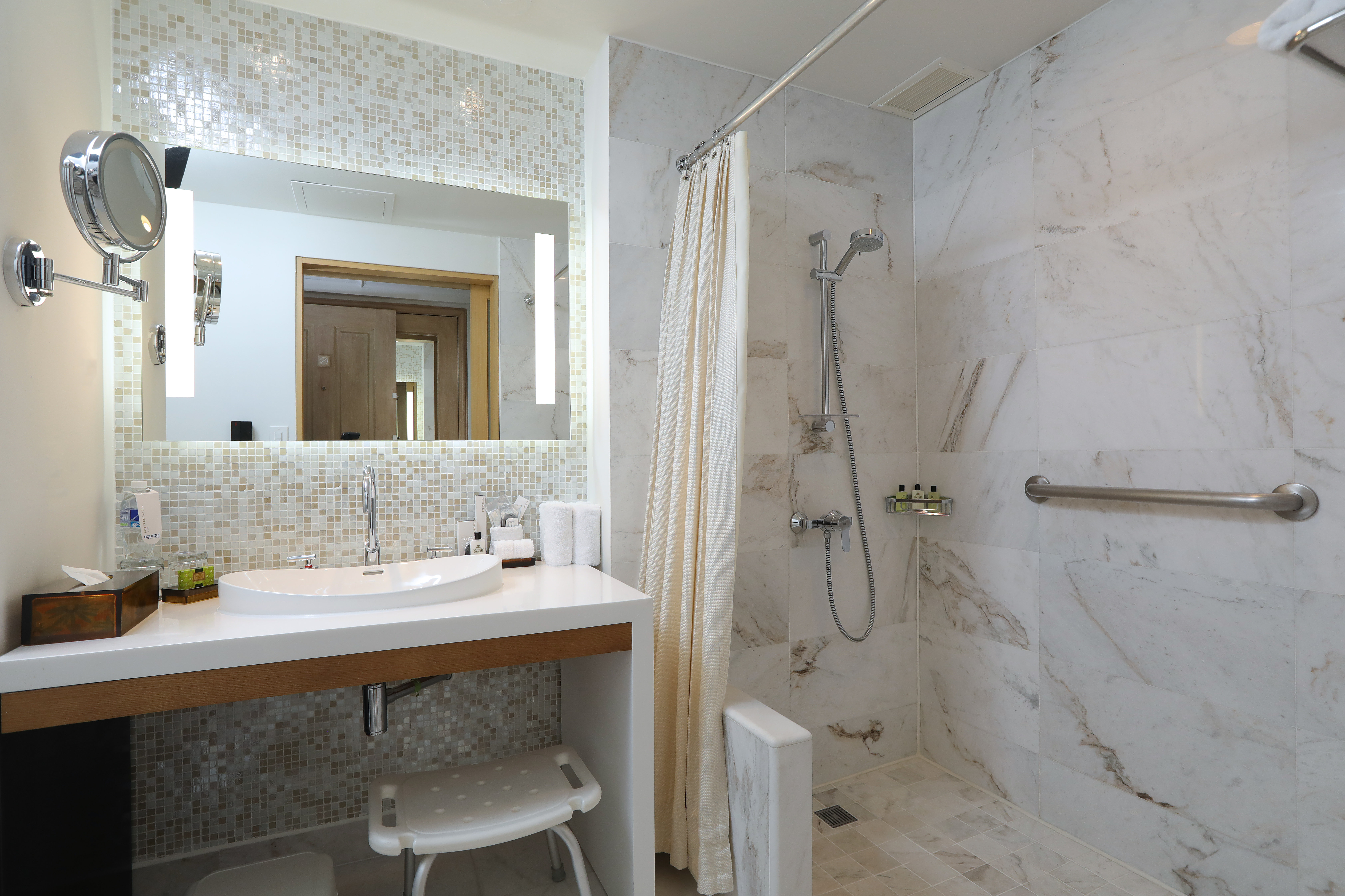 Room, King Bed, Accessible