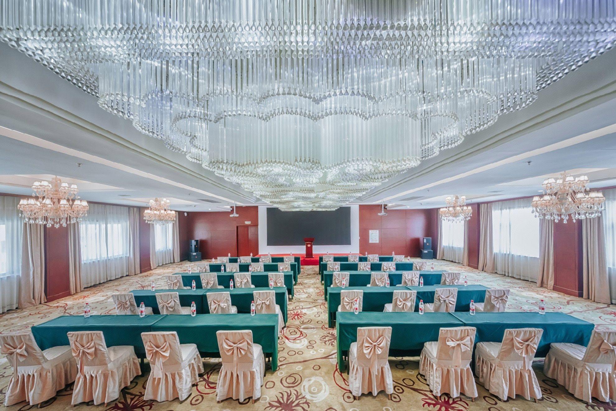 Vienna Classic Hotel (Hangzhou Linan) 43/47