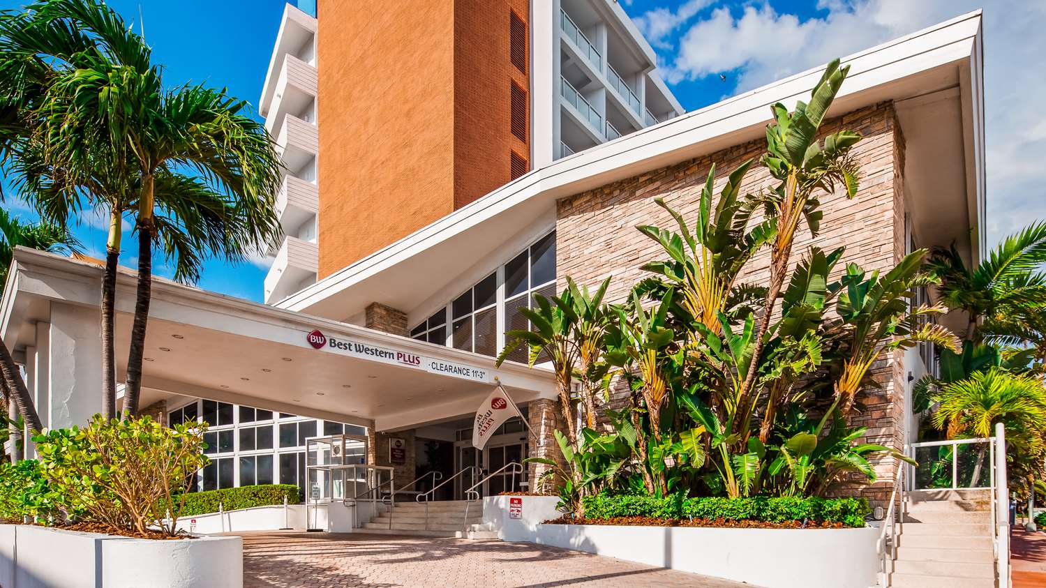 Best Western Plus Atlantic Beach Resort 5/44