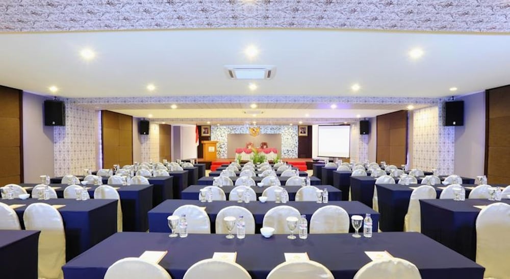 Lombok Plaza Hotel Convention 36/41