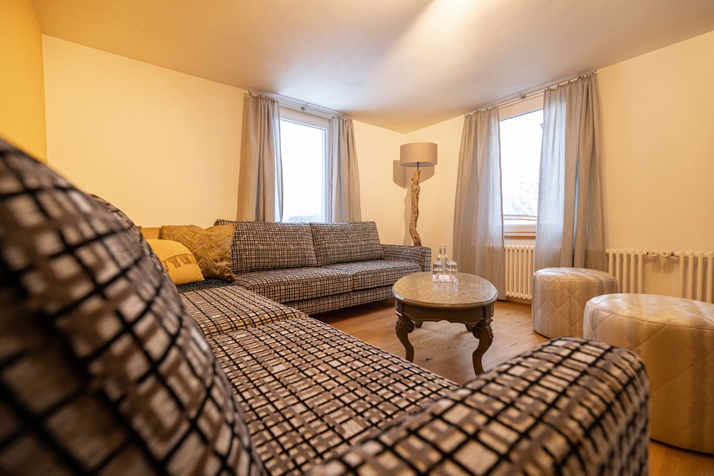 Home Hotel Arosa 21/50