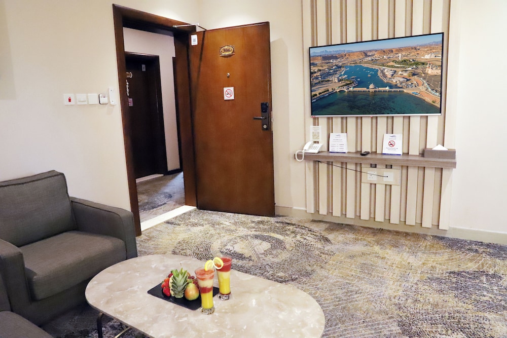 Banan hotel 12/62