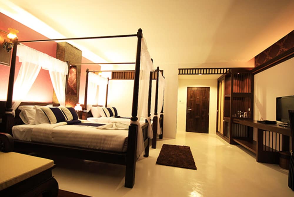 Dee Andaman Hotel 27/34