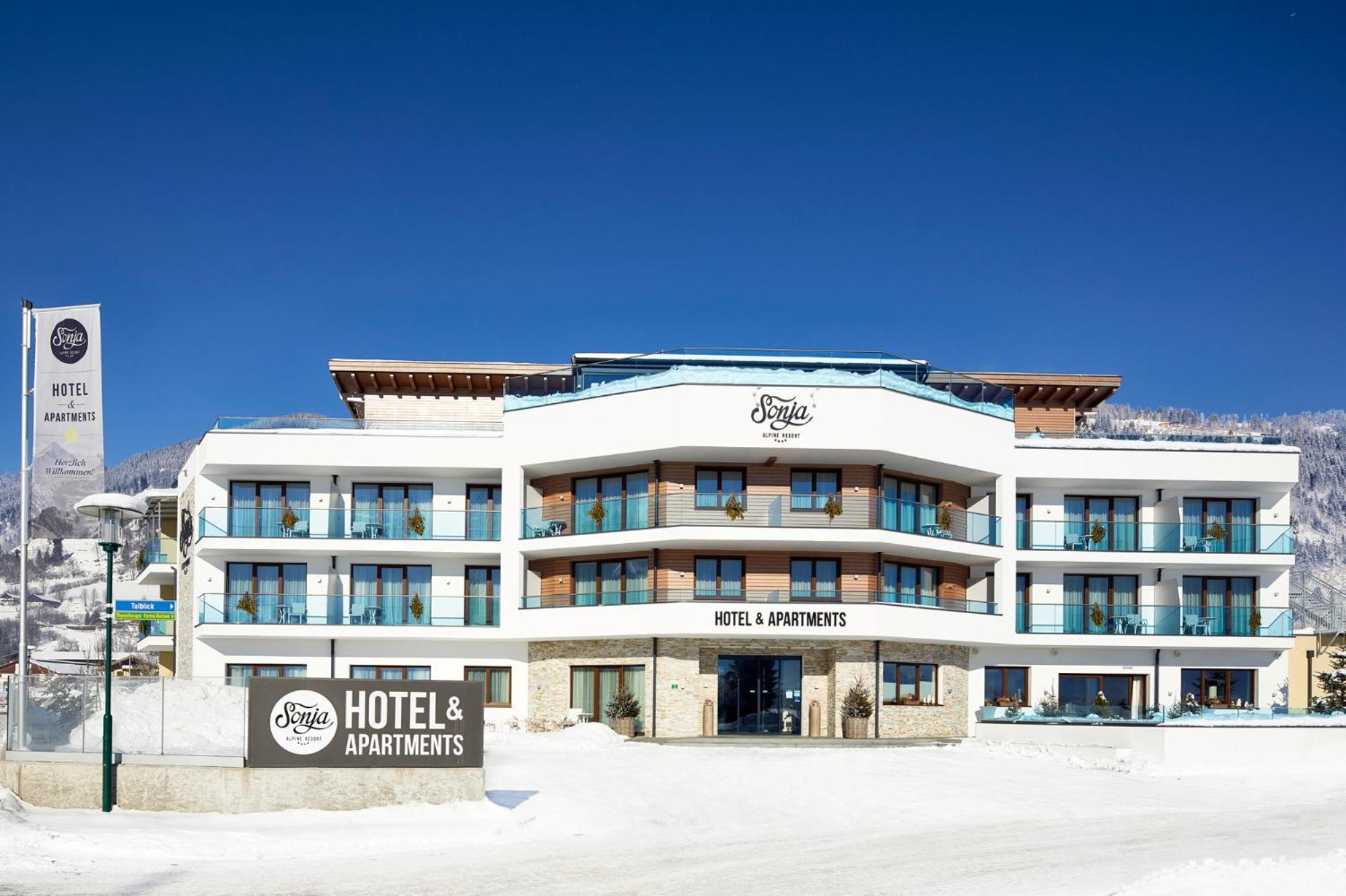 Sonja Alpine Resort 2/42