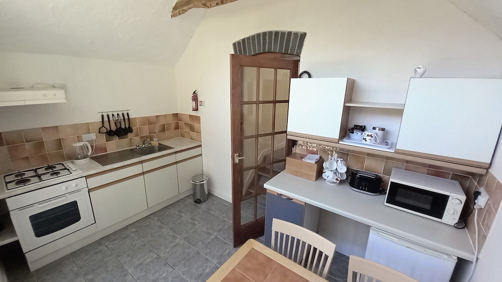 Ivybridge Guest House 16/50