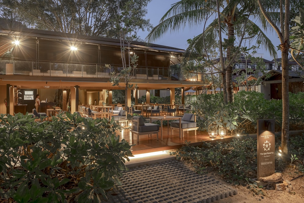 THE SPA RESORT 3/50