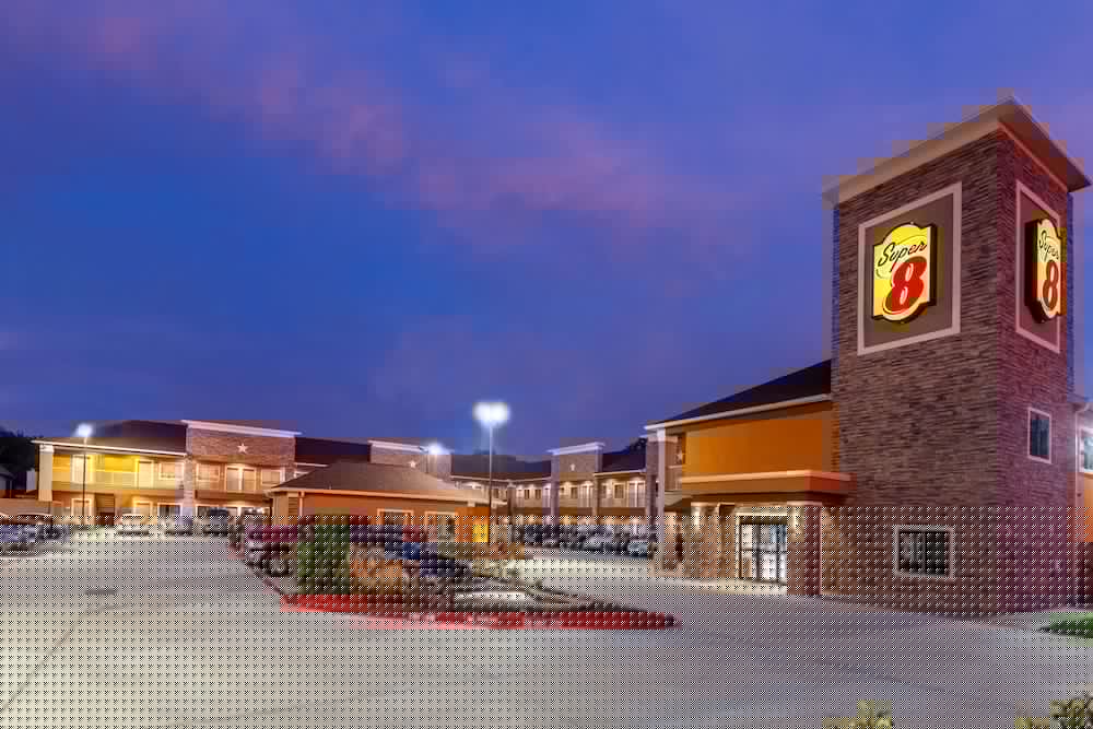Super 8 by Wyndham Houston Northwest Cypress 3/32