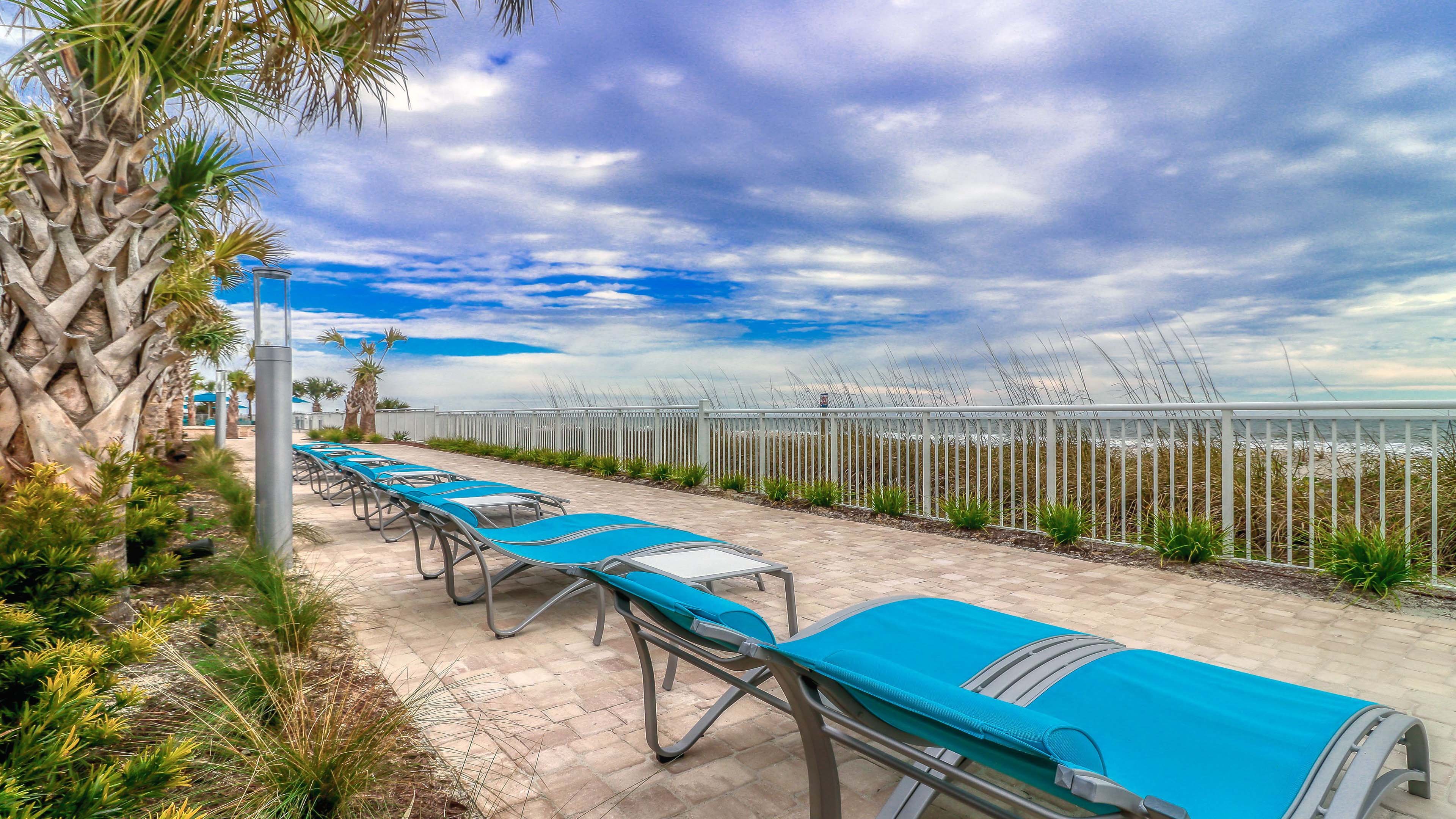 Holiday Inn Oceanfront At Surfside Beach 35/65