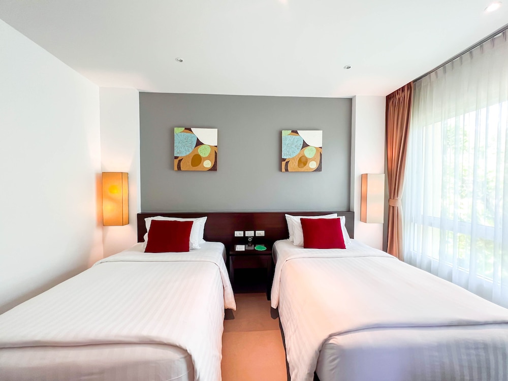 2 BEDROOMS, FAMILY, RESIDENCE, BEACH FRONT