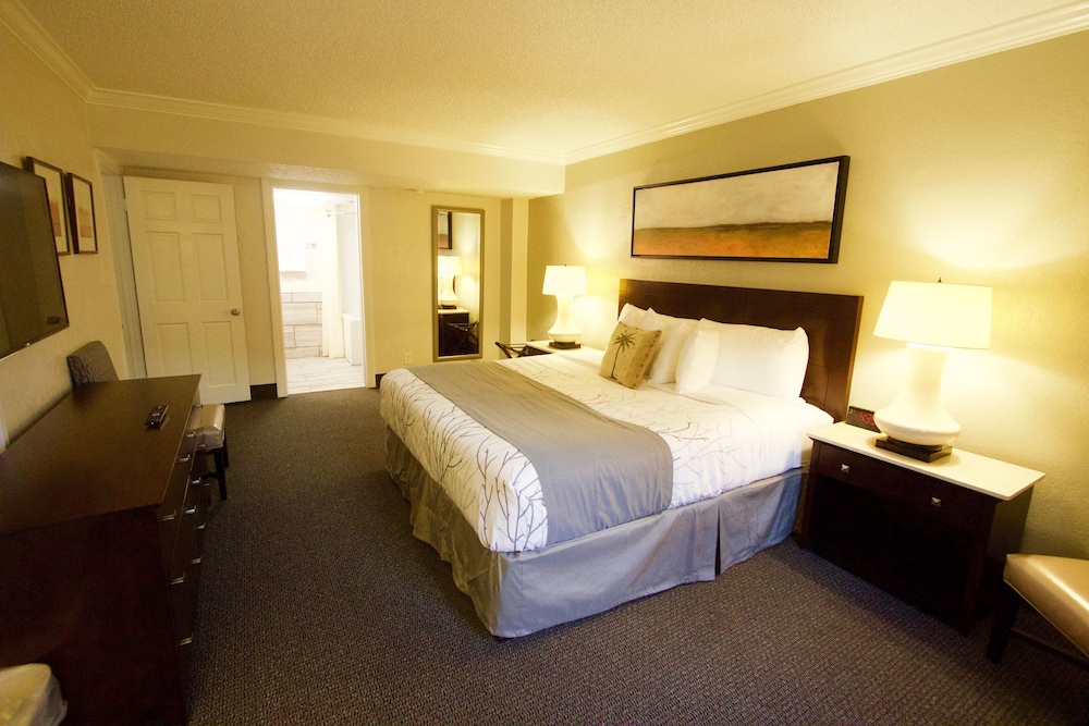 At Home Inn And Suites Pensacola 29/80