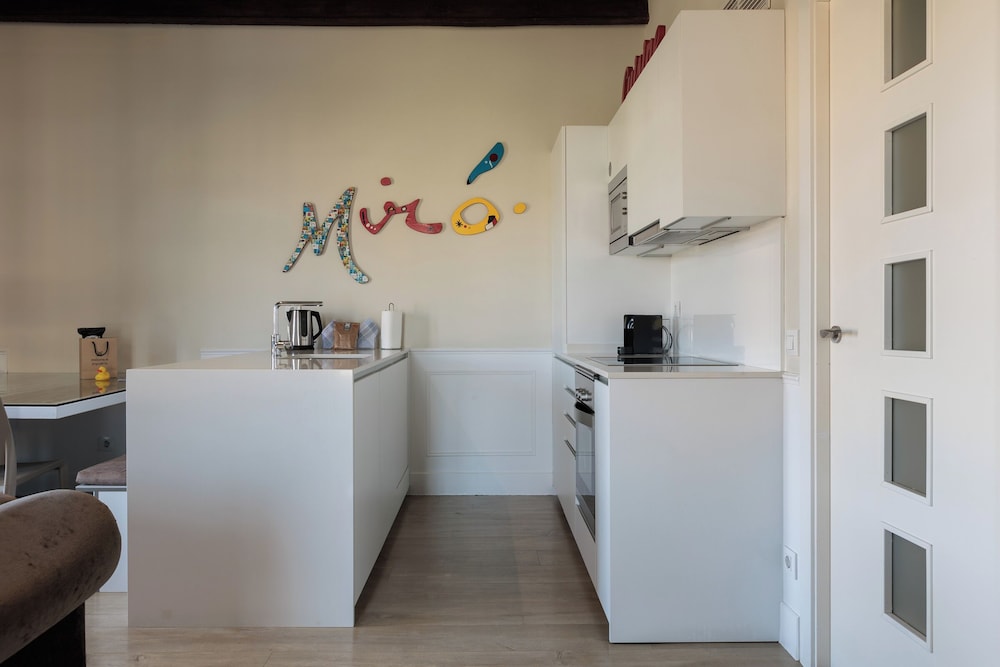 Enjoybcn Miro Apartments 3/50
