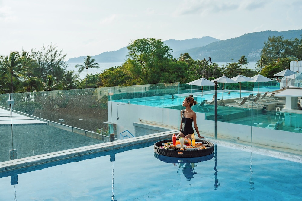 Hotel Clover Patong Phuket 42/75