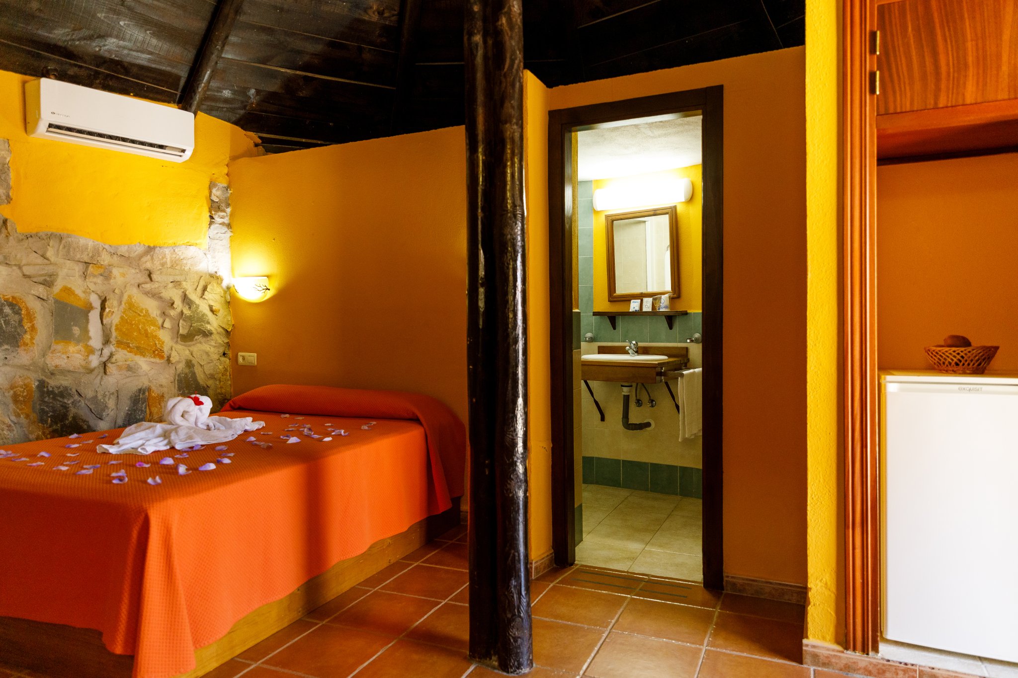 Hotel Selwo Lodge 50/50
