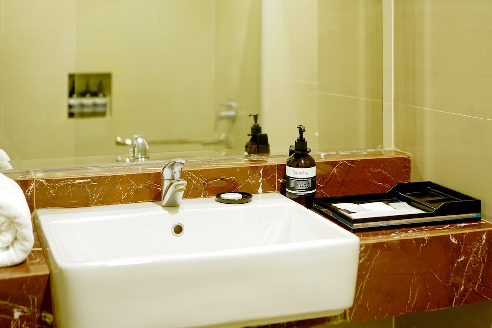 Grand Arabia Hotel 17/18
