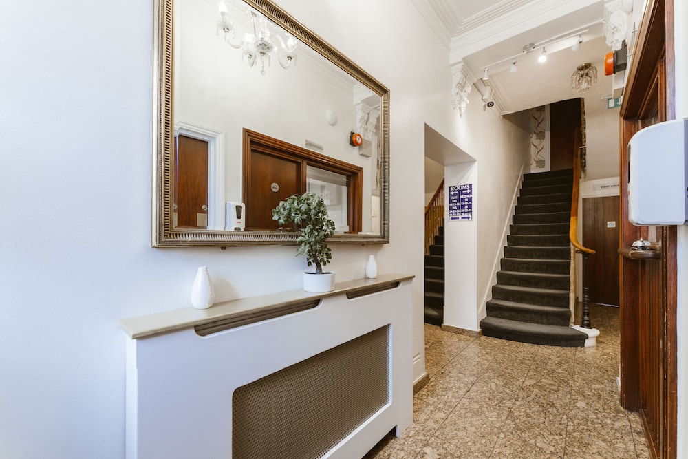Star Hotel Bed &amp; Breakfast 8/46