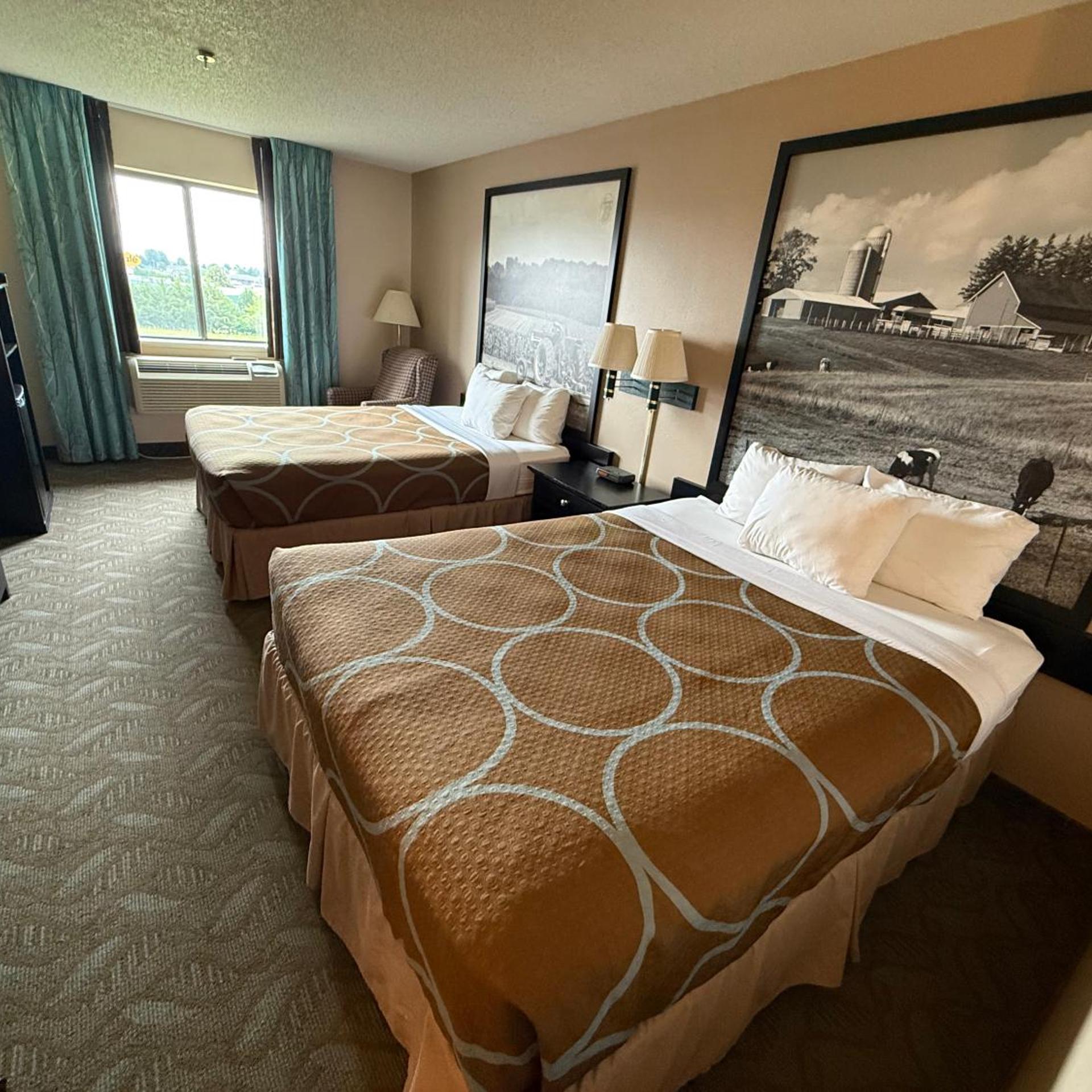 Dodgeville Inn & Suites 9/44