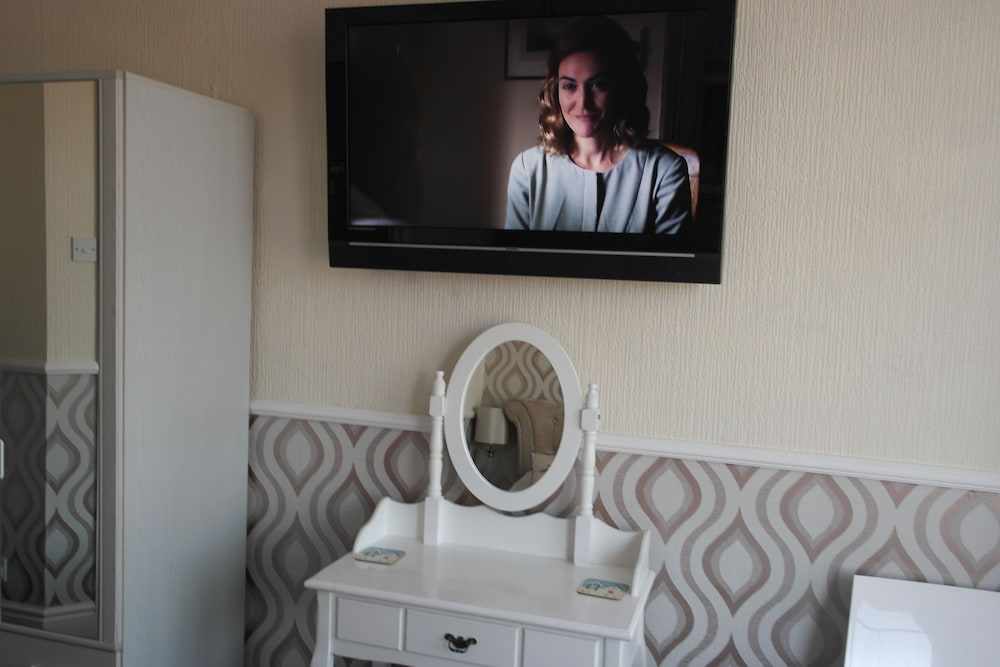 Delamere Hotel 2/29