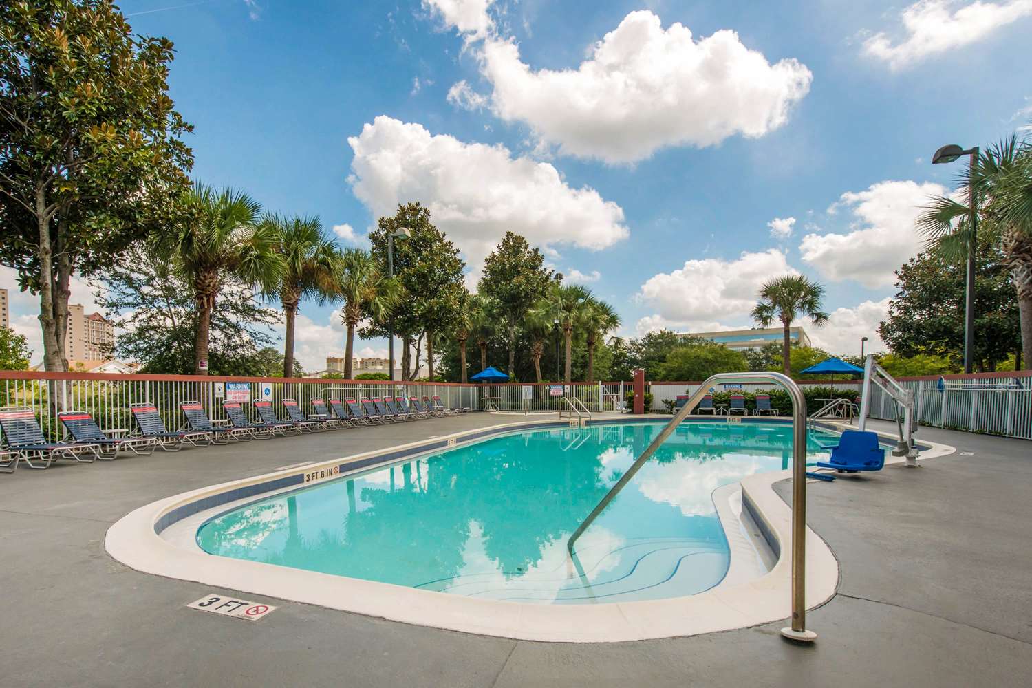 City Express by Marriott Orlando International Drive 27/27
