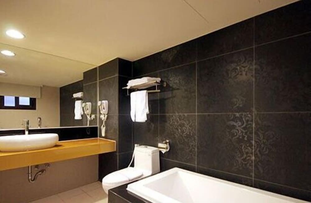Taichung Saint Hotel 63/67