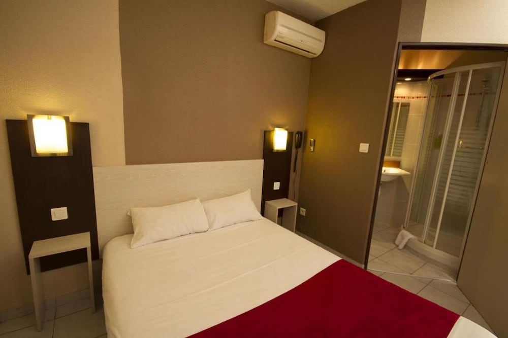 Brit Hotel Essentiel Sete Balaruc 14/50