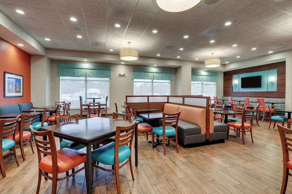 Drury Inn Suites Charlotte Arrowood 43/50