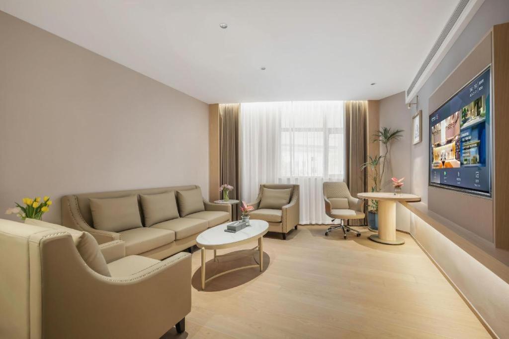 Vienna Classic Hotel (Suzhou Likou Metro Station) 40/60