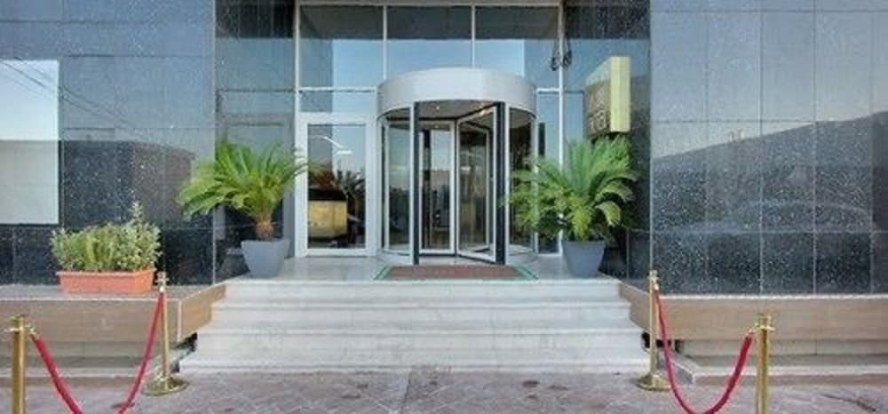 HANI HOTEL 34/37