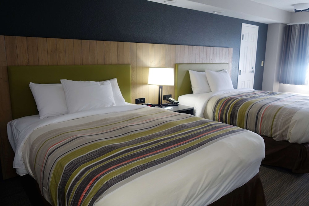 Country Inn & Suites by Radisson, Pigeon Forge South, TN 14/40
