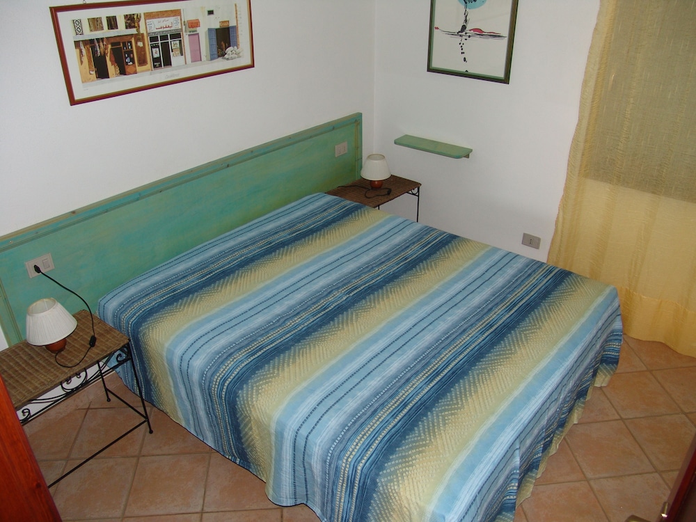 1 BEDROOM, APARTMENT