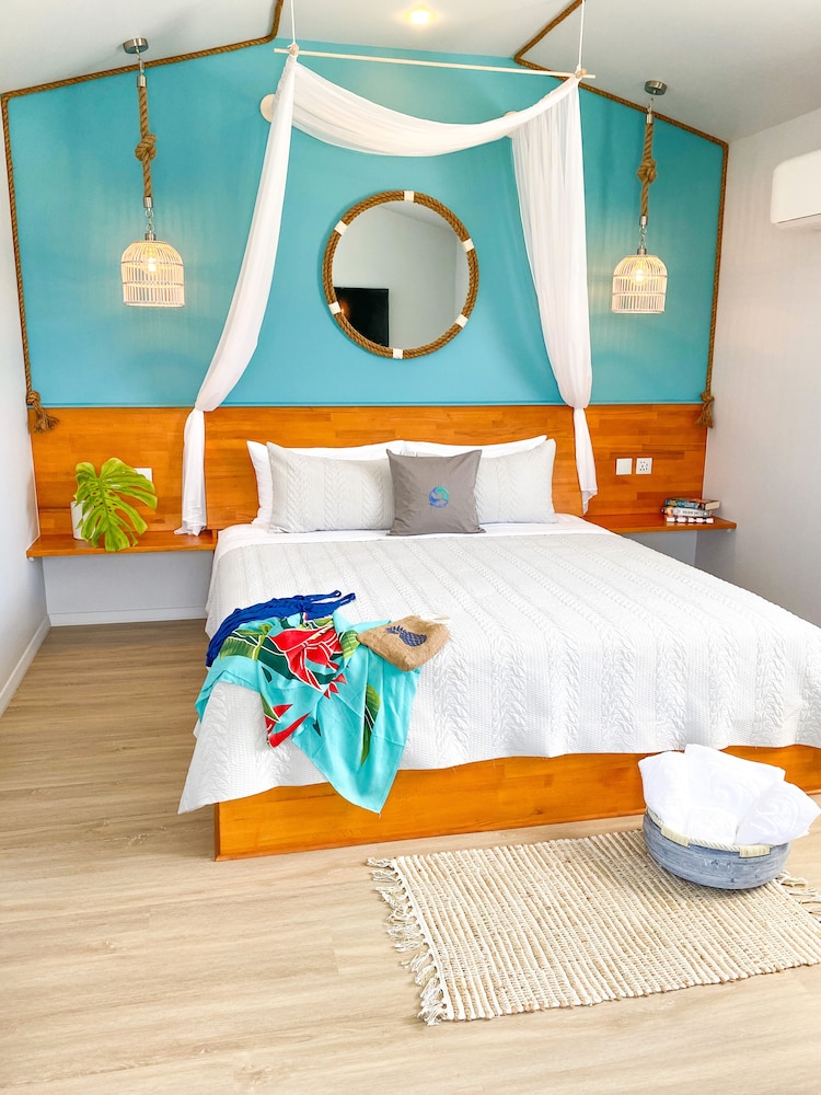 Ocean Escape Resort & Spa 7/48