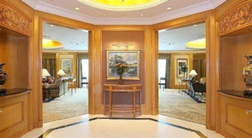 Regency Hotel Shantou 12/54