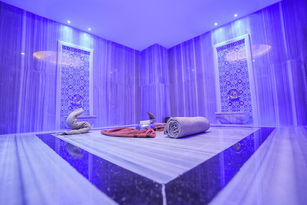 NEW MY WORLD HOTEL 31/50