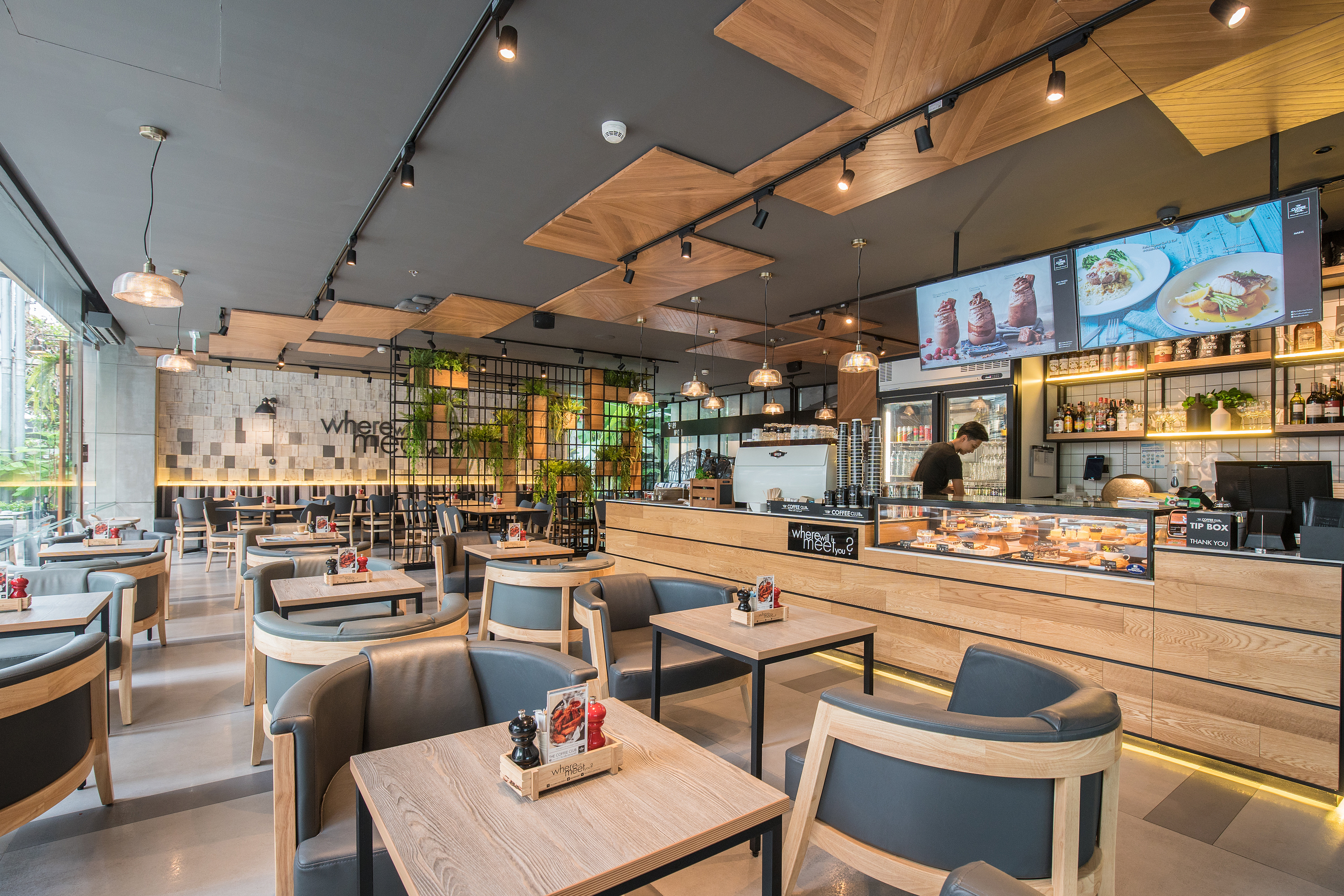 Holiday Inn Express Bangkok Sathorn 51/75
