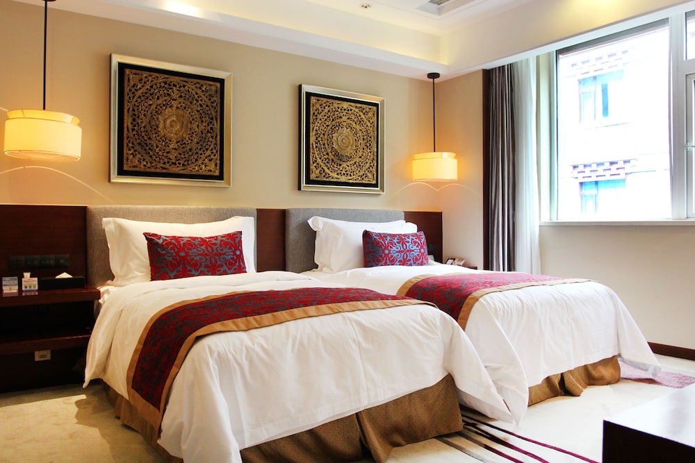 Crowne Plaza Yading 26/81