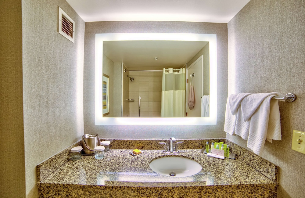 Doubletree By Hilton Las Vegas Airport 30/59