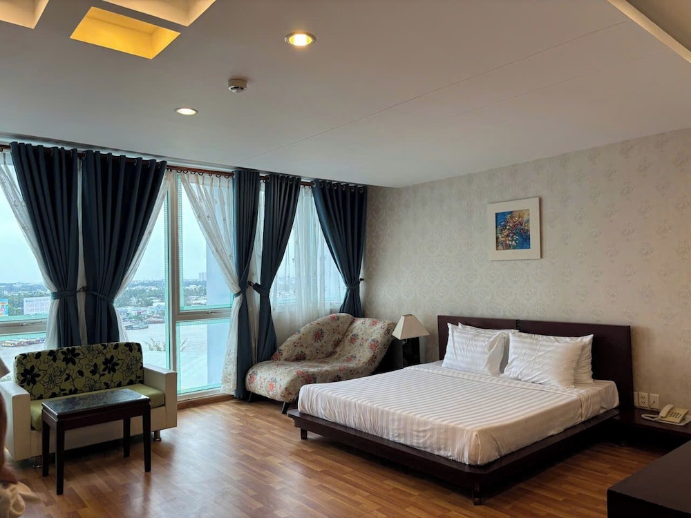 Vip, Deluxe, Double Bed, River View