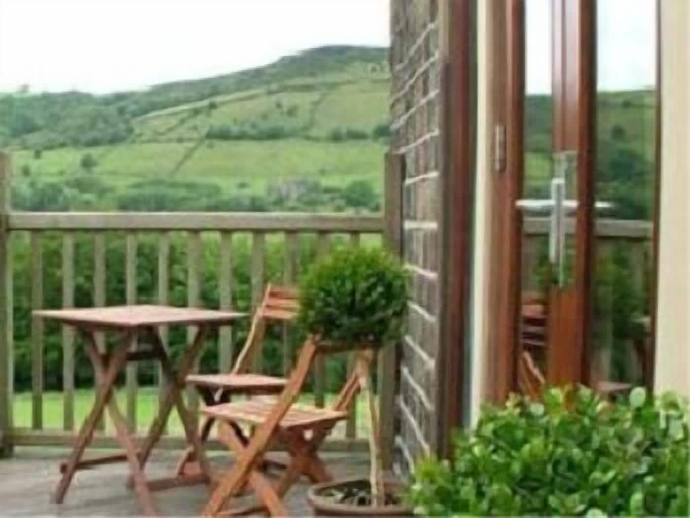The Olive Branch Inn 14/15