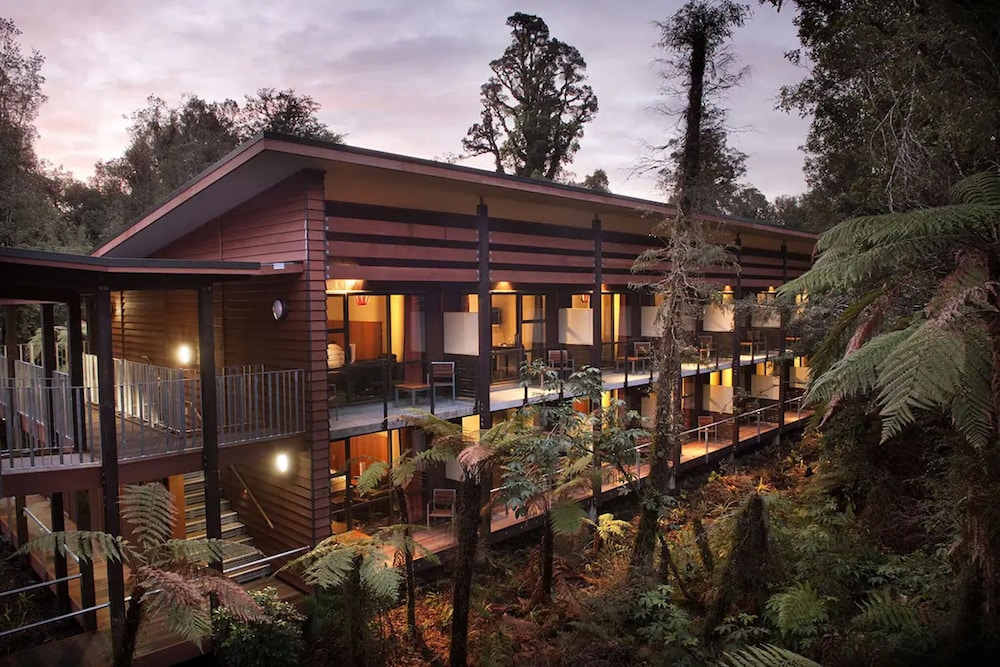 Legacy Te Waonui Hotel Franz Josef in FRANZ JOSEF