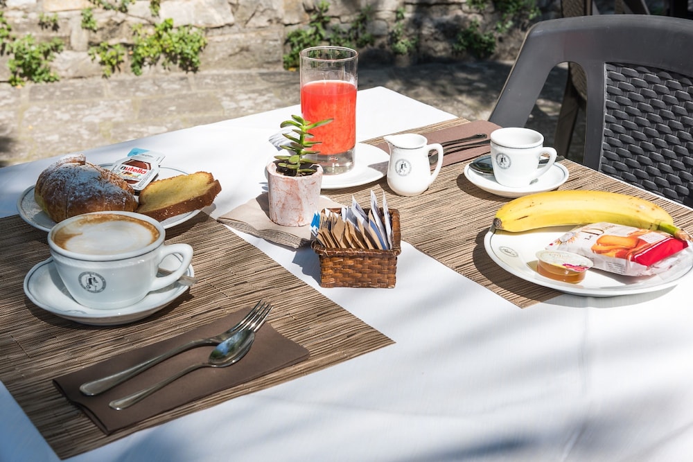Hotel San Pancrazio 30/50