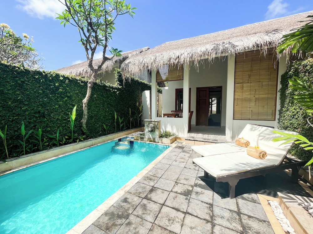 The Lagoon Bali Pool Hotel and Suites 45/50