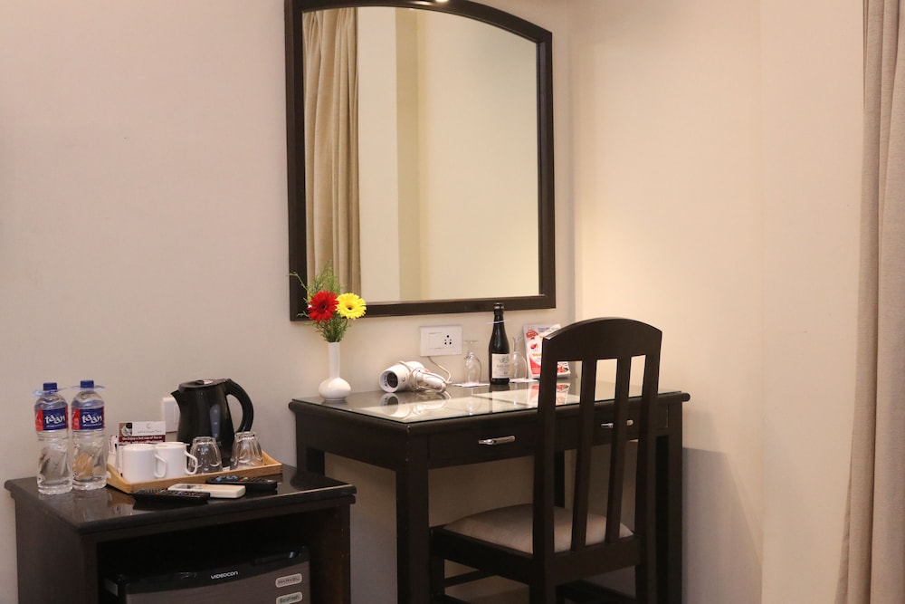 Calangute Towers 50/50