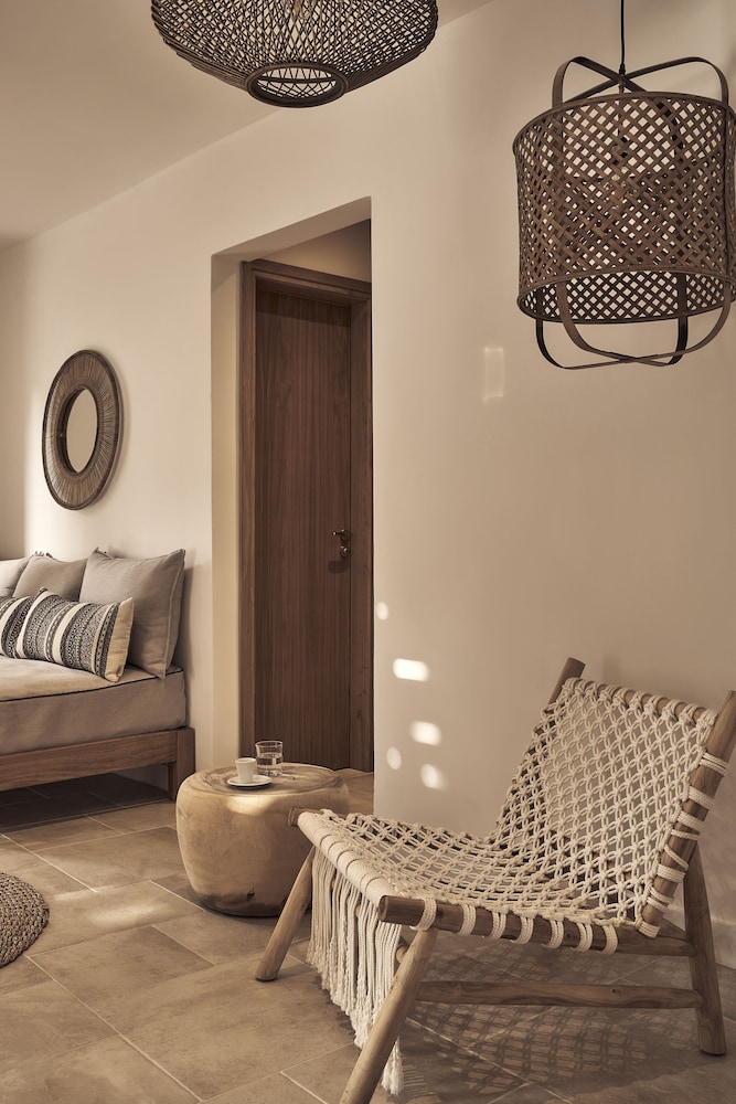 Dionysos Seaside Resort 24/50
