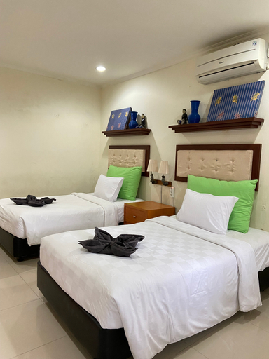 Deluxe, Twin Beds
