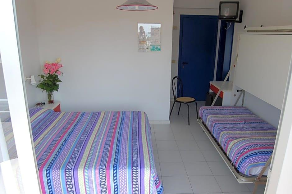 Wally Hotel 20/30