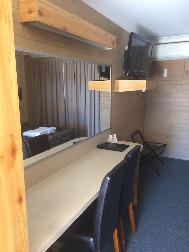 Alexander Motor Inn Moree 30/34