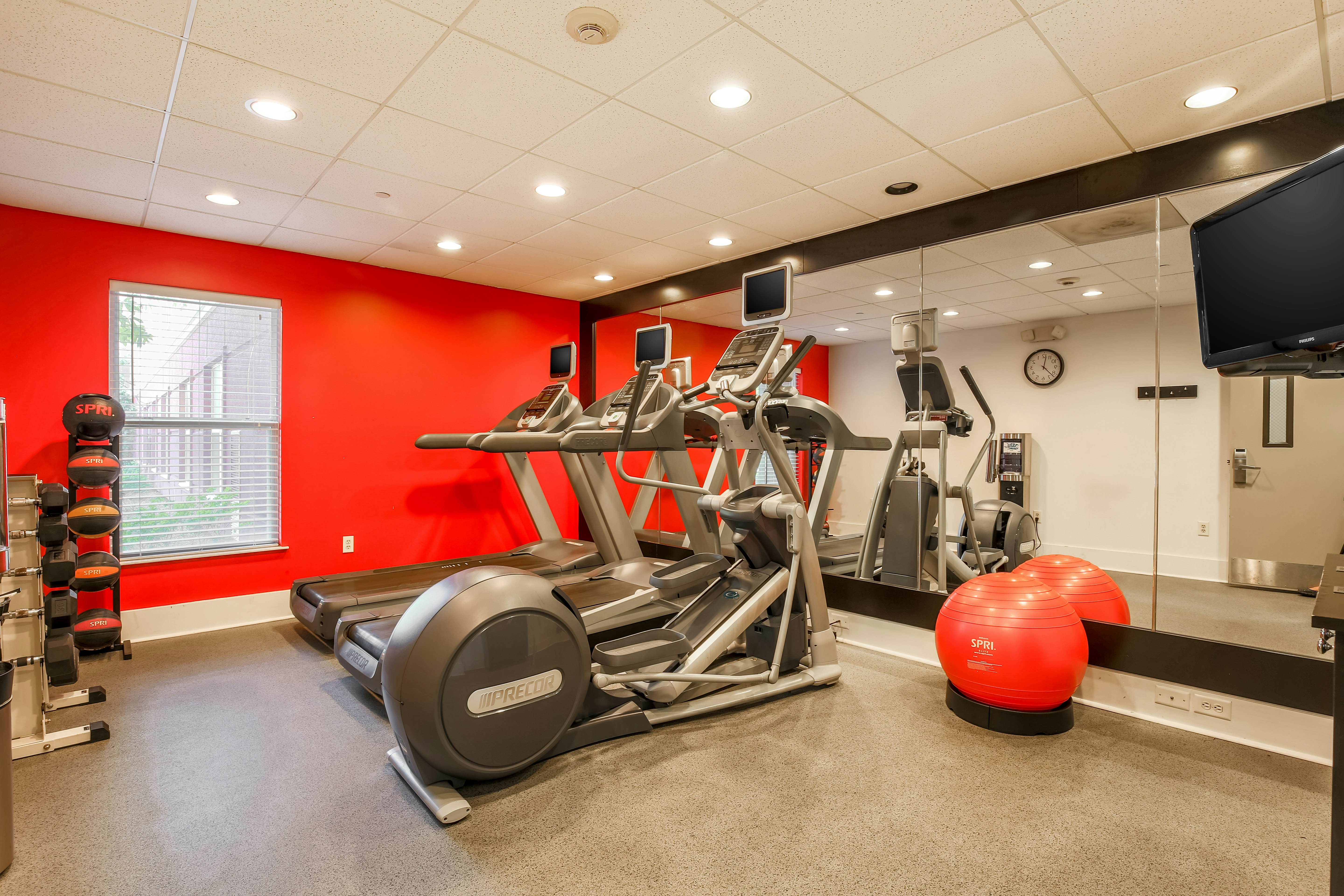 Homewood Suites by Hilton Southwind Hacks Cross 11/17