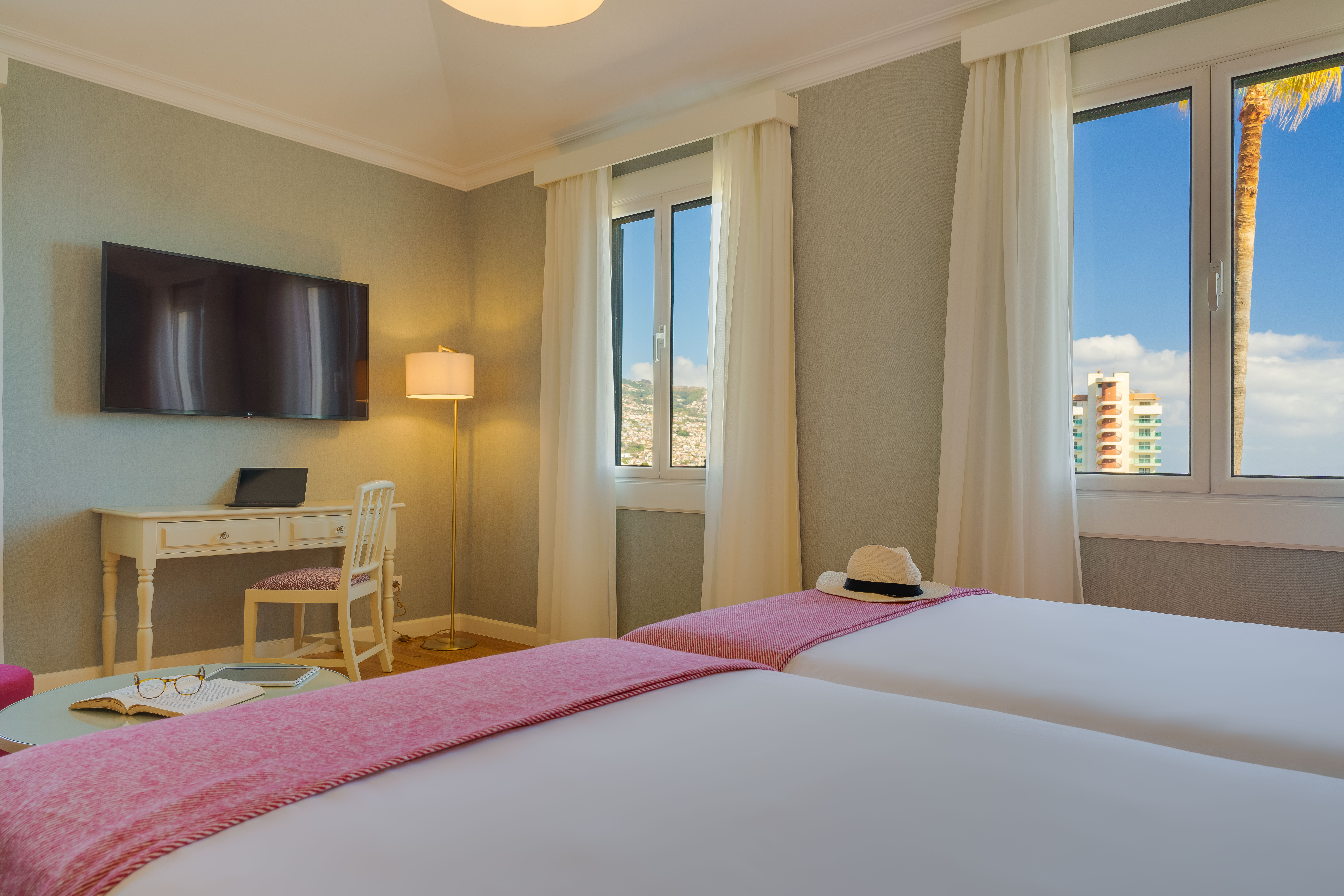 Junior Suite, Lateral Side Sea View