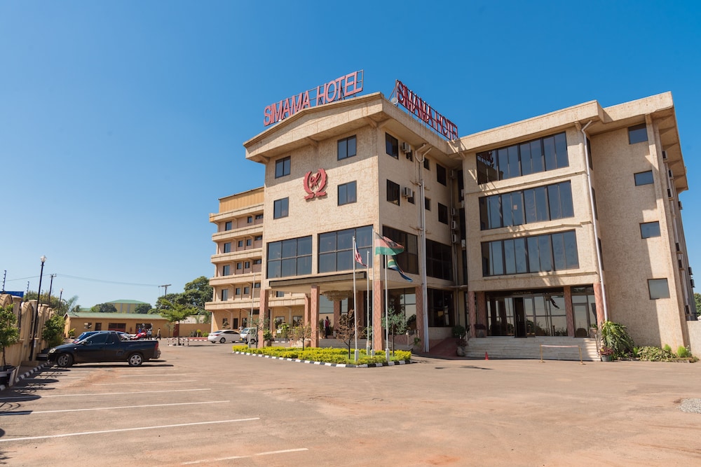 Simama Hotel 3/50