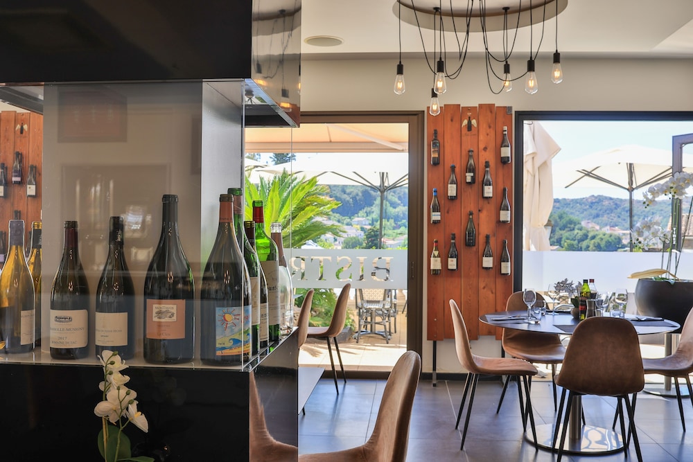 Hotel Perla Riviera 26/48