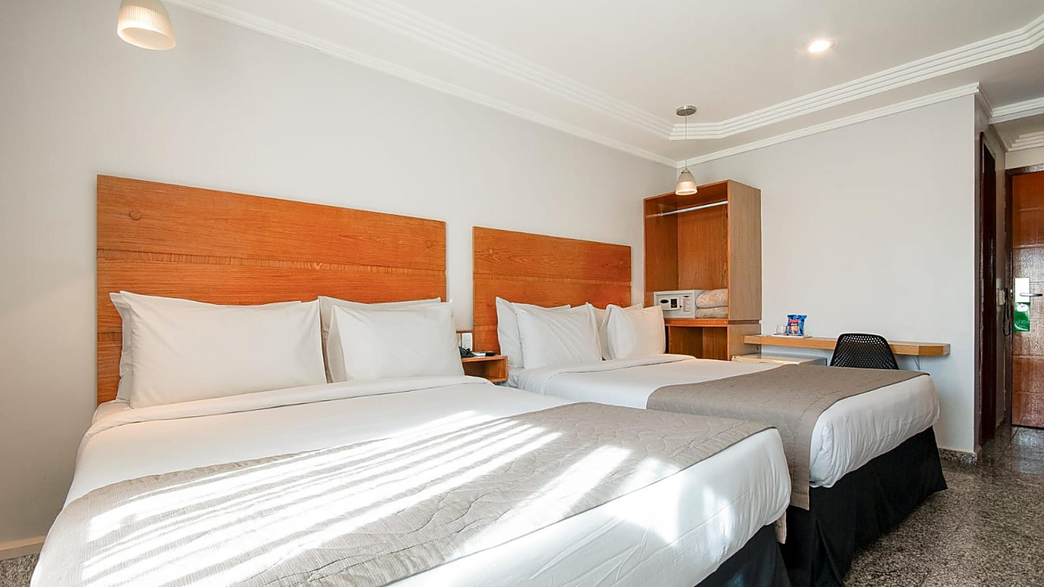 غرفة فاخرة رباعية، Regency Copacabana Hotel (ex Copacabana Sol Hotel) 2/4